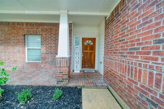 9610 Beckwood Post Dr in Houston, TX - Building Photo - Building Photo