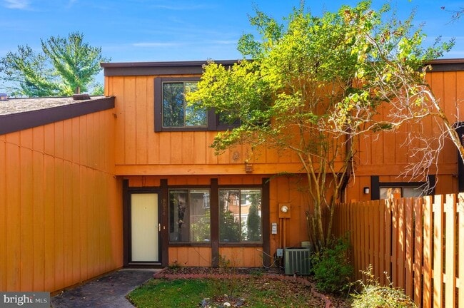 property at 9034 Arlington Blvd