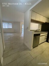 9701 Westview Dr-Unit -#1424 in Coral Springs, FL - Building Photo - Building Photo