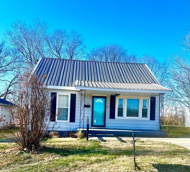 property at 117 Williams St