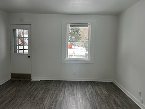 24 Goodrich Ave in Hillsdale, MI - Foto de edificio - Building Photo