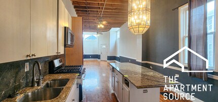 1016 W Cullerton St, Unit 1F in Chicago, IL - Building Photo - Building Photo