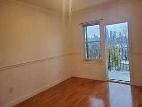 1012 Palisade Ave in Union City, NJ - Foto de edificio - Building Photo