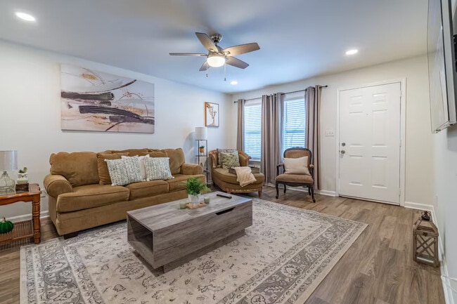property at 2511 Washington St