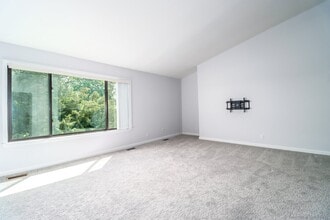 15 Quincy Close in Ridgefield, CT - Building Photo - Building Photo