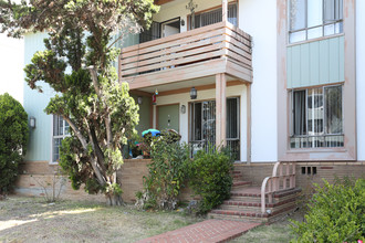 811 4th St in Santa Monica, CA - Building Photo - Building Photo