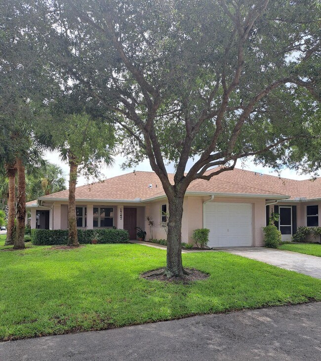 property at 1747 N Dovetail Dr