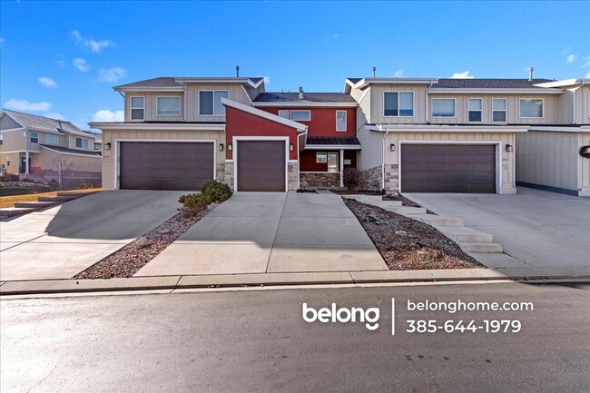 property at 2333 S Long Dr