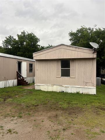 property at 541 Simmons Dr