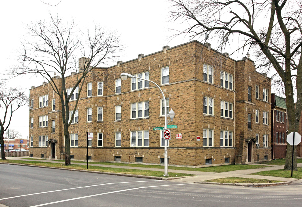 6155-6157 N Artesian Ave in Chicago, IL - Building Photo