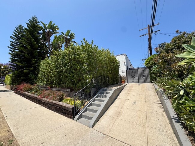 property at 5317 Dockweiler Pl