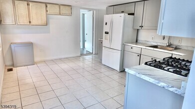 236 W Mt Pleasant Ave in Livingston, NJ - Building Photo - Building Photo