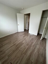 711 Caribbean Dr photo'