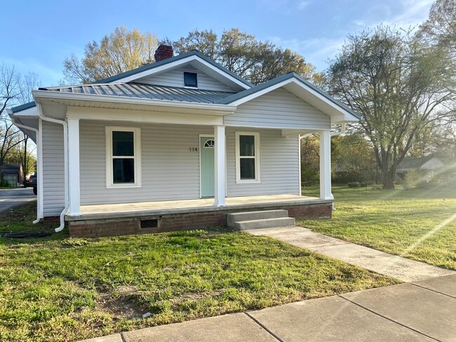 114 Roland Ave in Jackson, TN - Building Photo - Building Photo