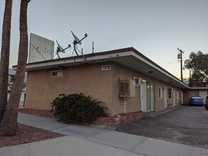 11316 Palm Dr in Desert Hot Springs, CA - Building Photo - Building Photo