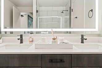 193 N Ada St in Chicago, IL - Building Photo - Building Photo