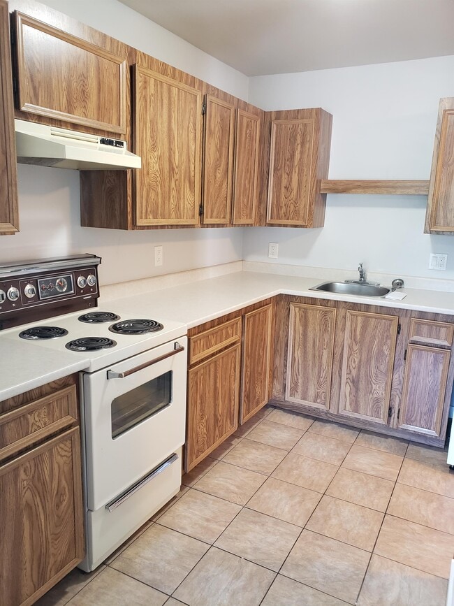 4724 Uplands Dr in Nanaimo, BC - Building Photo - Building Photo