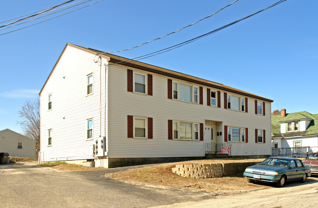 38 Hancock St in Manchester, NH - Building Photo