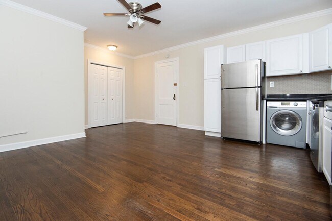 3346 N Marshfield Ave, Unit 209 in Chicago, IL - Building Photo - Building Photo