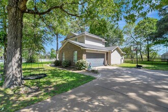 25401 Hunting Trail in Magnolia, TX - Building Photo - Building Photo