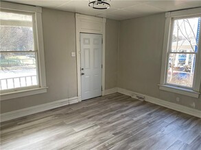 519 Lyndal St in New Castle, PA - Building Photo - Building Photo