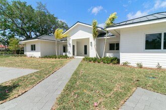 4774 SW 87 Ct in Miami, FL - Building Photo - Building Photo