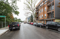 404 E 8th St in Boston, MA - Foto de edificio - Building Photo