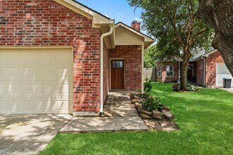 6614 Autumn Flowers Dr in Katy, TX - Foto de edificio - Building Photo