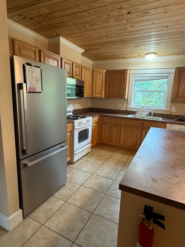 1335 Dr Martin Luther King Way in Sarasota, FL - Building Photo - Building Photo