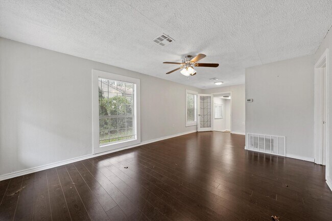 513 N 34th St in Waco, TX - Building Photo - Building Photo