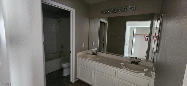 property at 190 Renville Ct