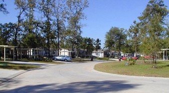 Grand Oaks Homes Apartments