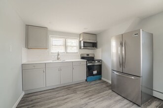 183 Commack Rd in Deer Park, NY - Building Photo - Building Photo