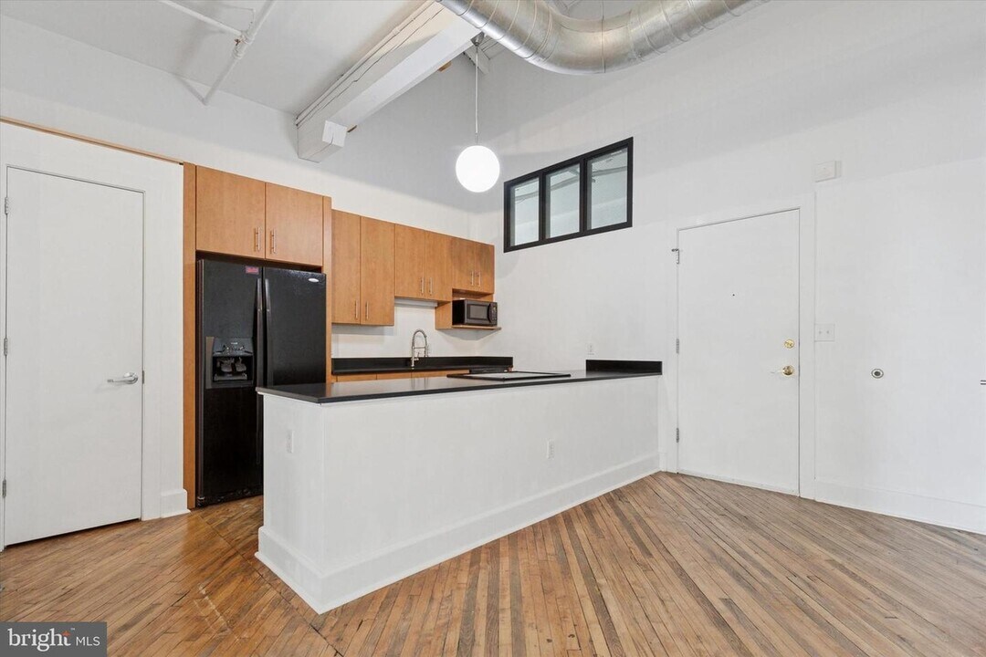 200 Lincoln Ave, Unit 311 in Phoenixville, PA - Building Photo