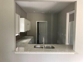 112 E Oak St in Whitewright, TX - Building Photo - Building Photo