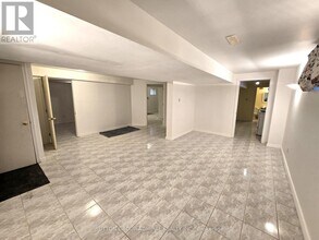 589 Belview Ave in Vaughan, ON - Building Photo - Building Photo