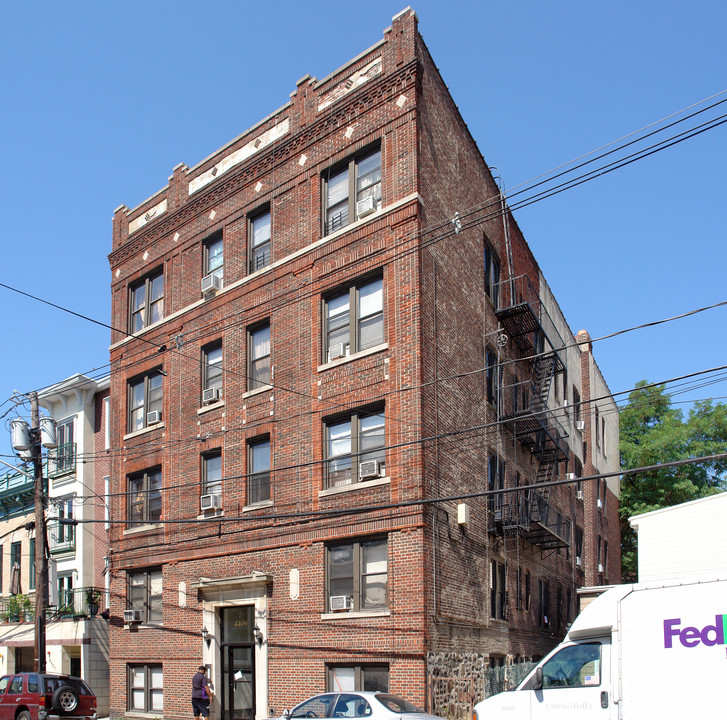 4409 Palisade Ave in Union City, NJ - Foto de edificio