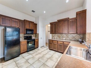 3605 Chapel Hill Lane in Denton, TX - Building Photo - Building Photo