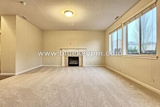 251 N Green Gables Loop in Ridgefield, WA - Building Photo - Building Photo