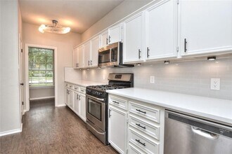 2314 Falcon Dr in Round Rock, TX - Building Photo - Building Photo