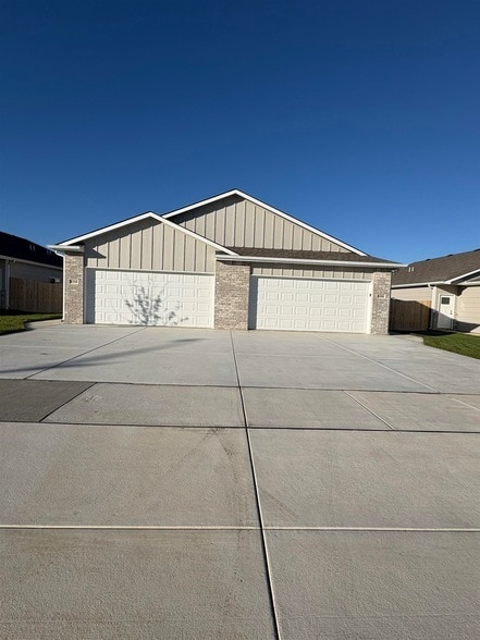 12948 E Blake St in Wichita, KS - Building Photo - Building Photo