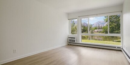 1000 W Moorhead Cir in Boulder, CO - Building Photo - Building Photo