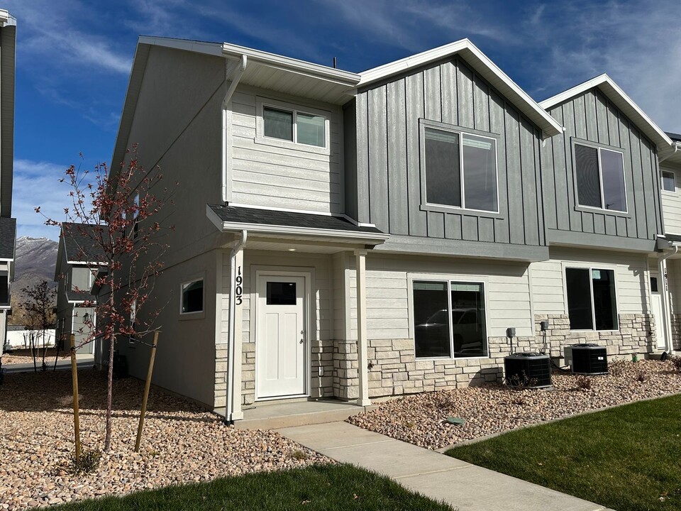 1903 E 1550 N in Spanish Fork, UT - Building Photo