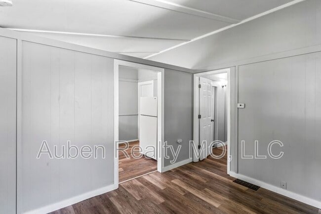 1300 S Appleton Ave in Independence, MO - Building Photo - Building Photo