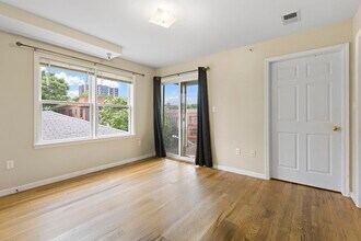 304 49th St in Union City, NJ - Building Photo - Building Photo