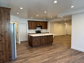 286 W Saddlebrook Dr in Santaquin, UT - Building Photo - Building Photo