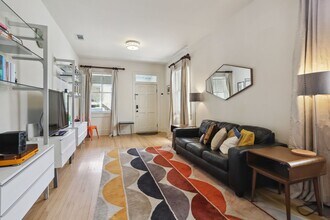 818 Short St in New Orleans, LA - Building Photo - Building Photo