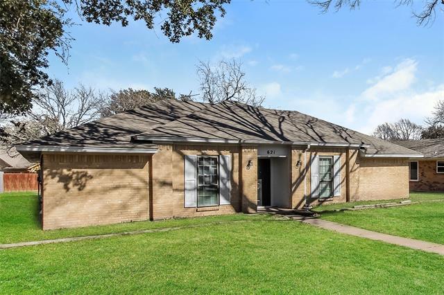 621 Granada Dr in Garland, TX - Building Photo
