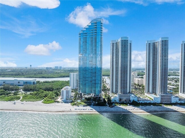 15701 Collins Ave, Unit 3605 in Sunny Isles Beach, FL - Building Photo - Building Photo