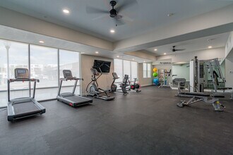 Junction Crossing in Roseville, CA - Building Photo - Interior Photo